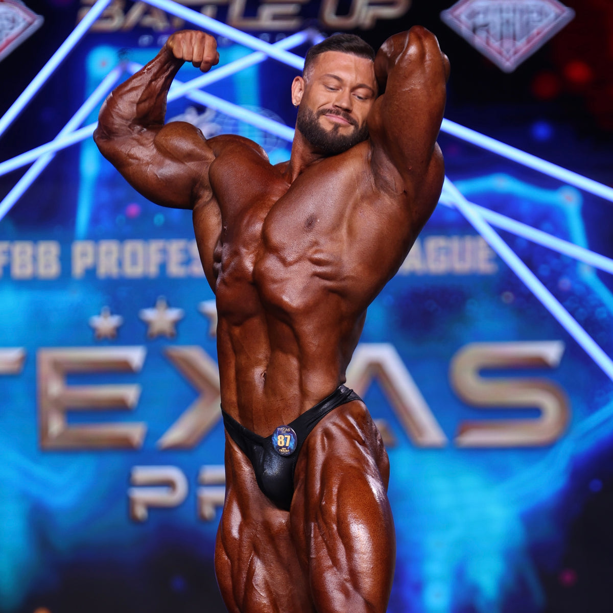Classc Physique IFBB Pro V Cut Trunk